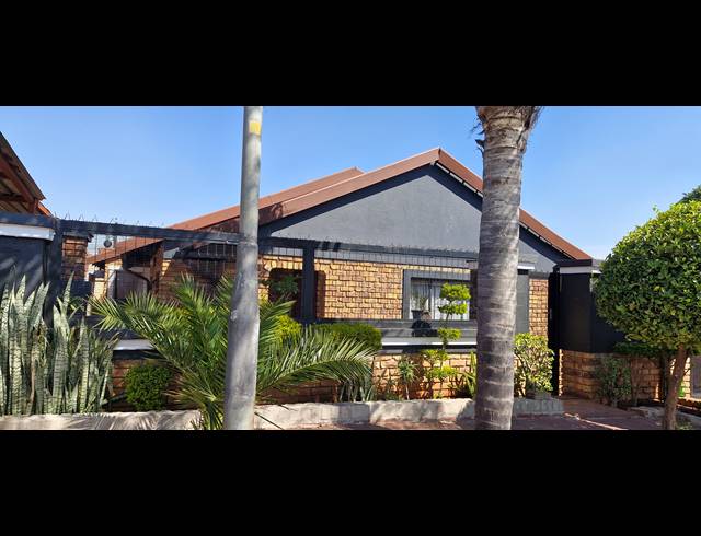 2 BEDROOM FREEHOLD FOR SALE IN MAMELODI EAST